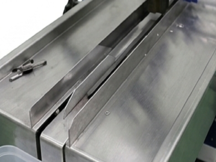 High-Speed Friction Feeder with Inkjet Coding System